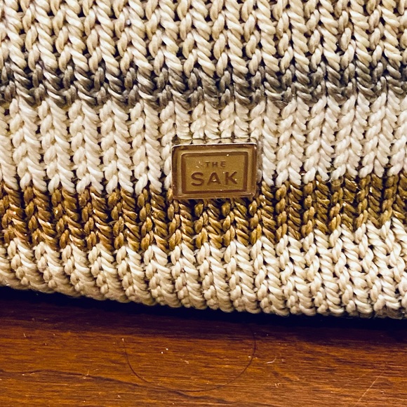 🌟2xHP🌟NWOT The Sak Neutral Stripe Boho Sweater Bag - Picture 2 of 12